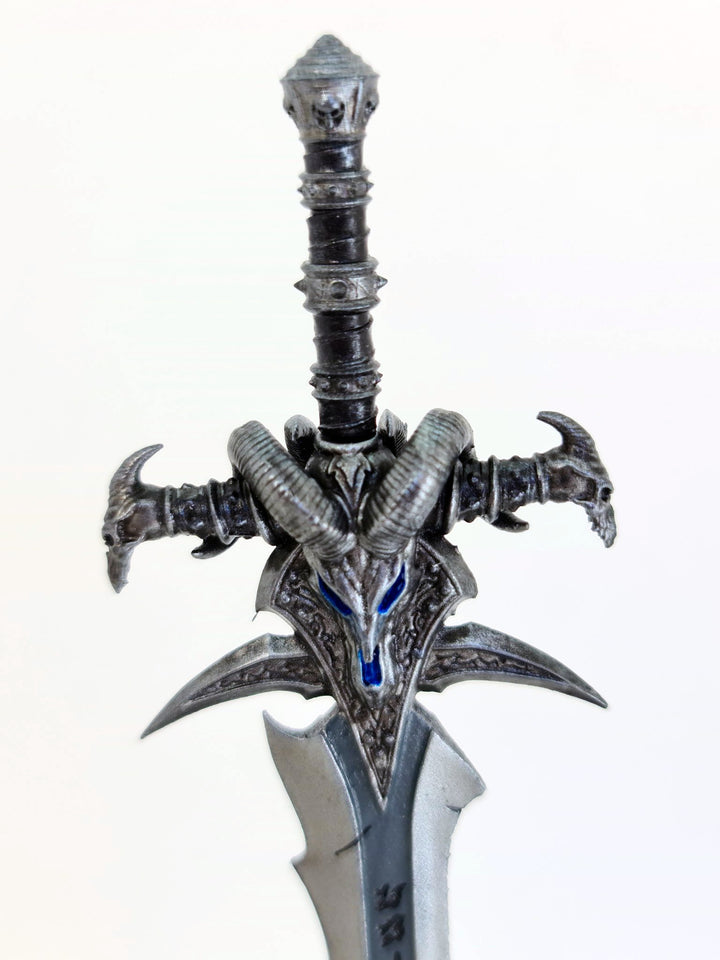 ¡Frostmourne te espera, campeón del World of Warcraft!