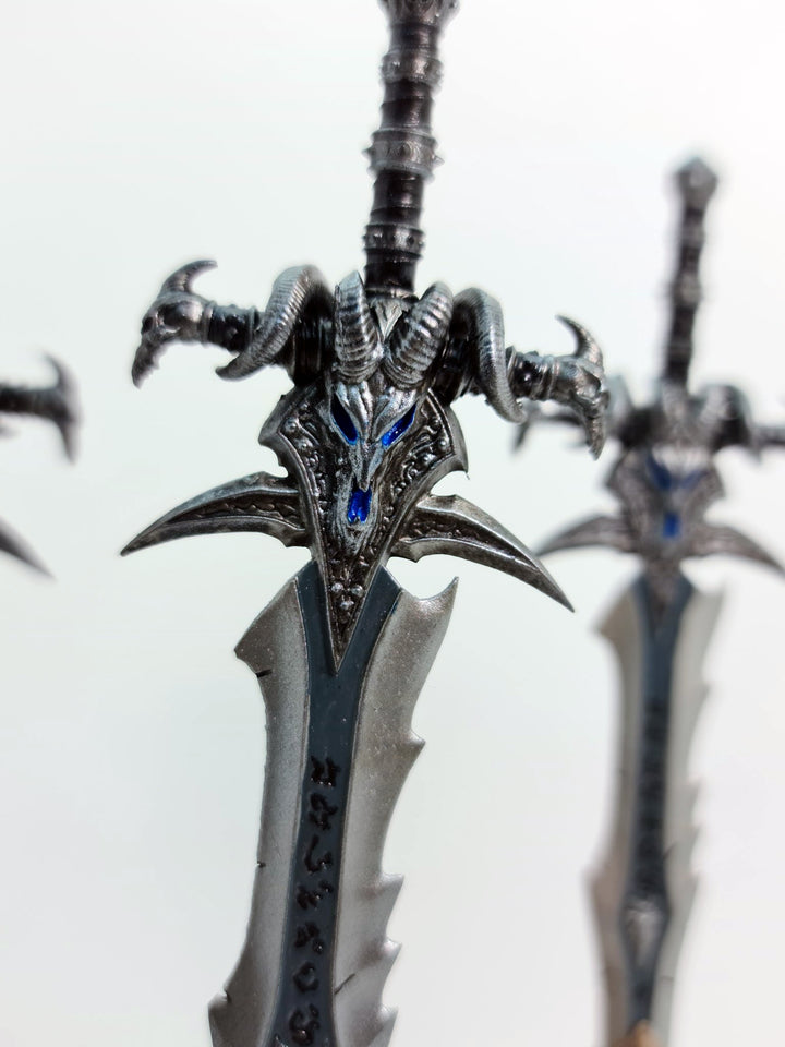 ¡Frostmourne te espera, campeón del World of Warcraft!