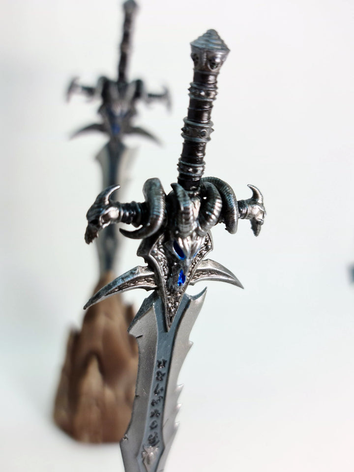 ¡Frostmourne te espera, campeón del World of Warcraft!