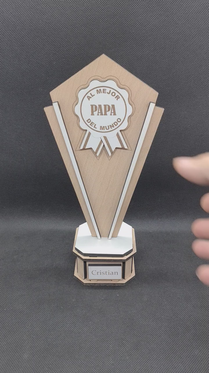 Homenaje de Madera: Regalo Personalizado para el Día del Padre