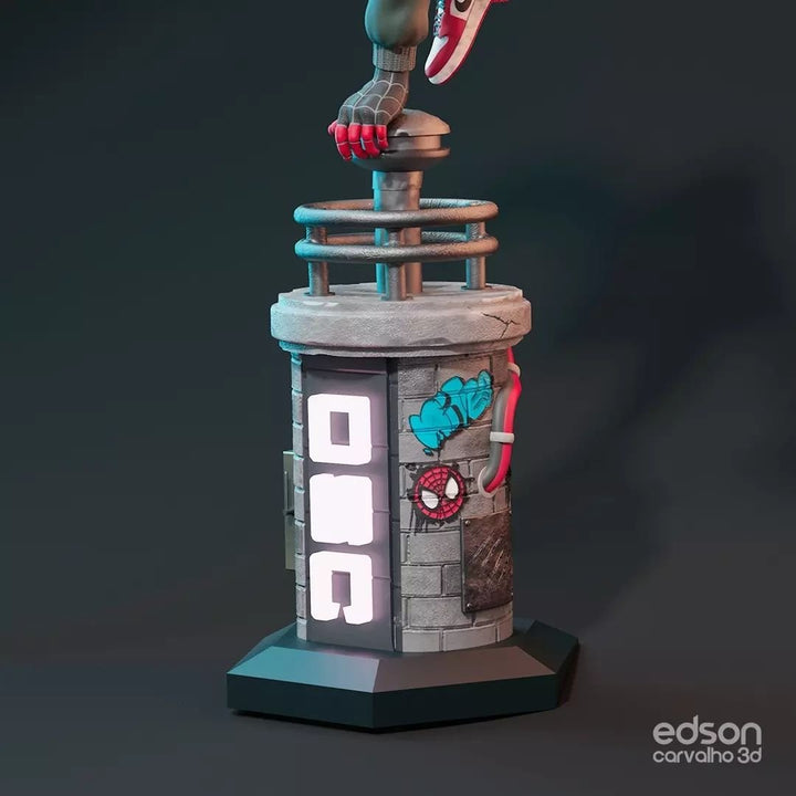 Figura de Resina Spiderman Miles Morales: Calidad Premium para Verdaderos Fans de Marvel