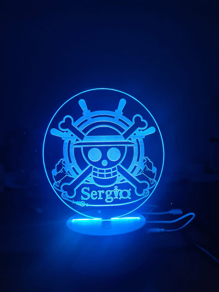¡Misterio y Aventura: Ilumina tu Espacio con Nuestra Lámpara LED de la Calavera de One Piece, ¡Personalizada con tu Nombre!